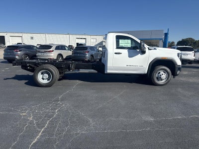 2026 GMC Sierra 3500 HD Chassis Cab Pro