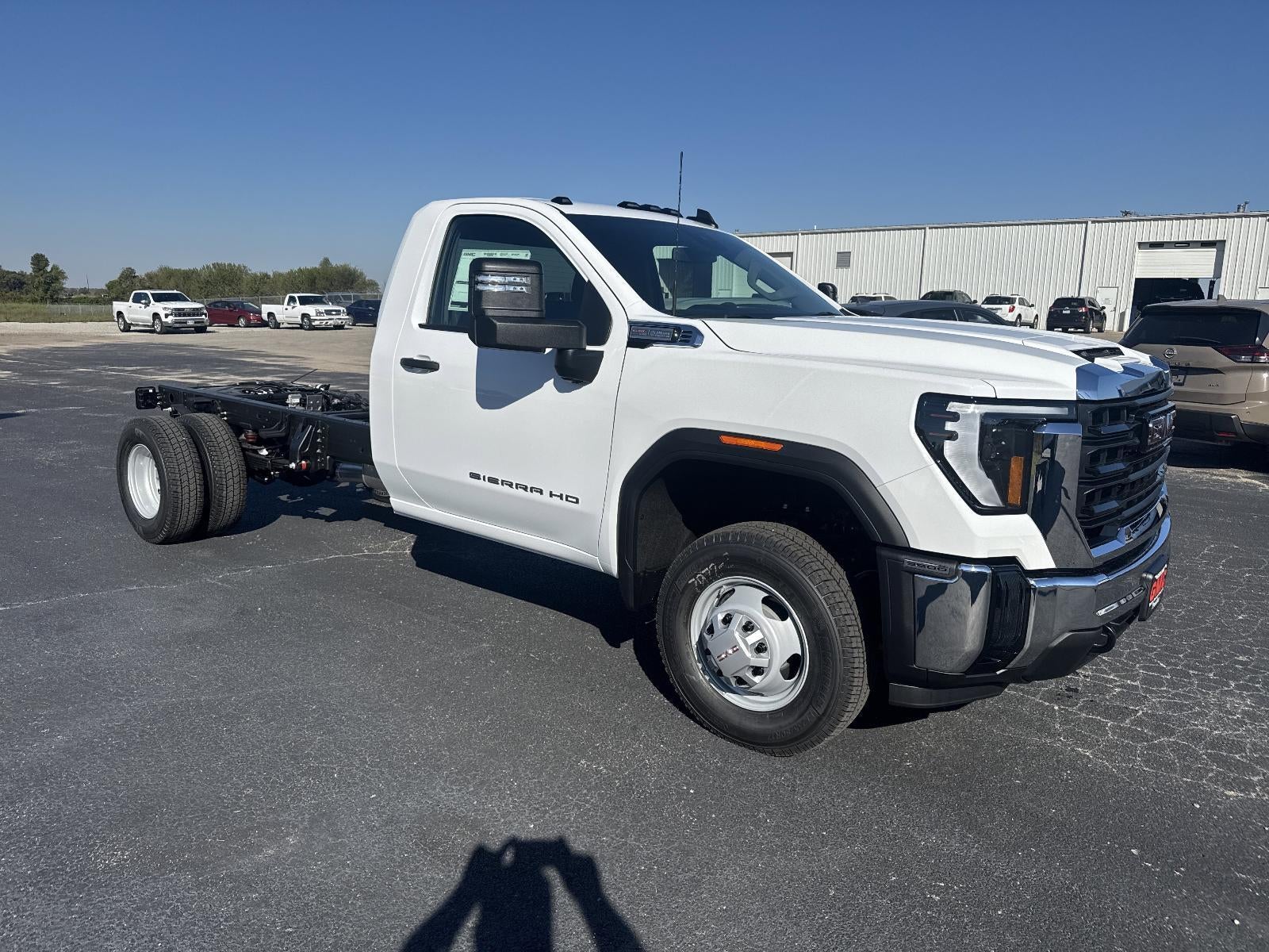 2026 GMC Sierra 3500 HD Chassis Cab Pro