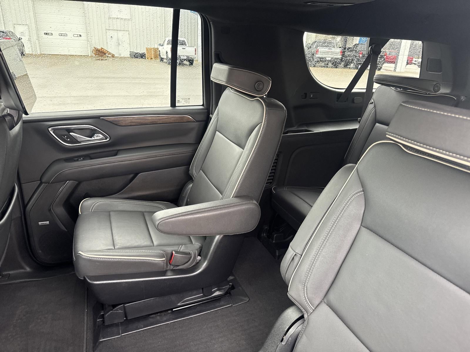 2023 Chevrolet Suburban 4WD Premier