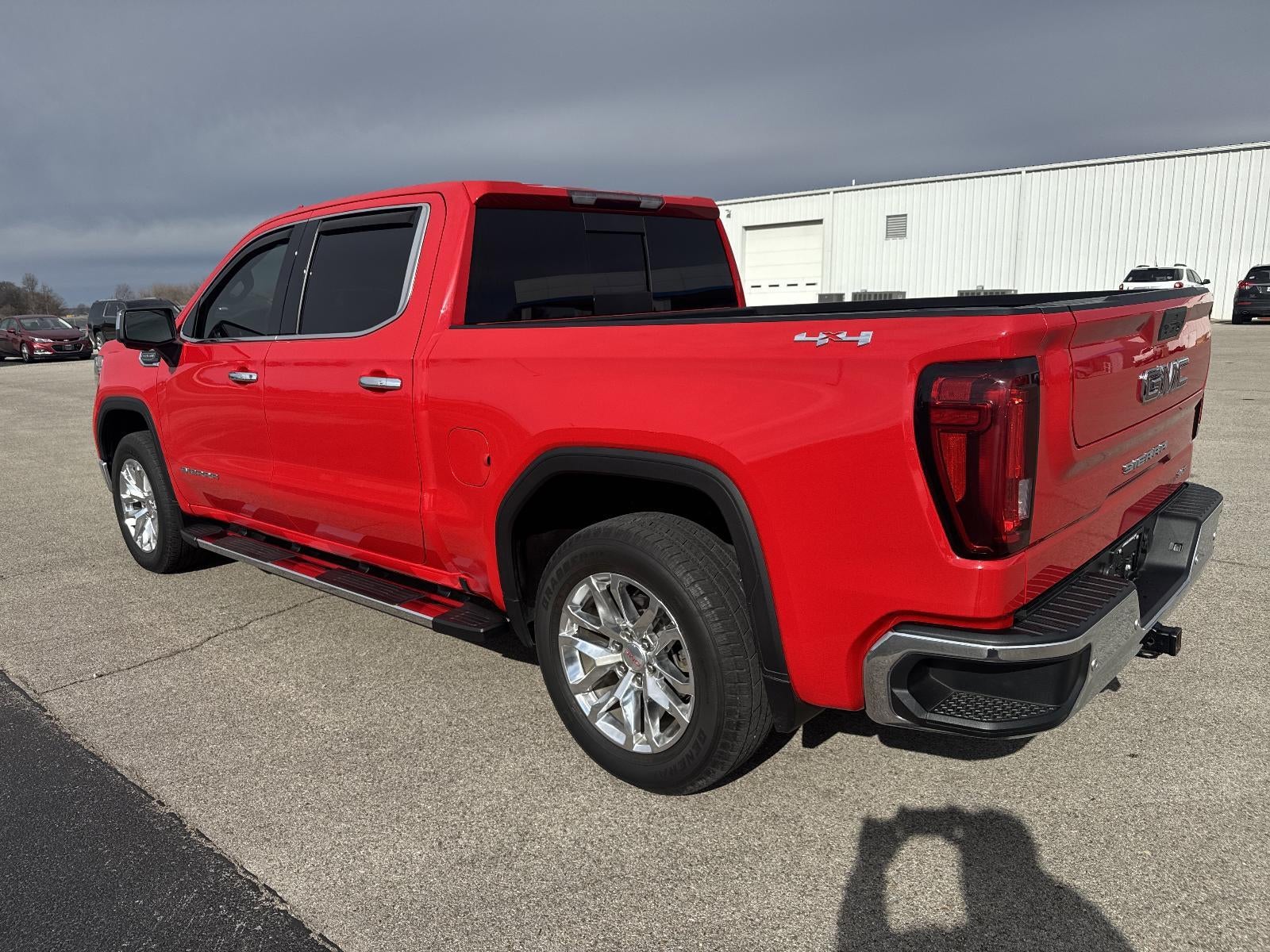 2021 GMC Sierra 1500 Crew Cab Short Box 4-Wheel Drive SLT