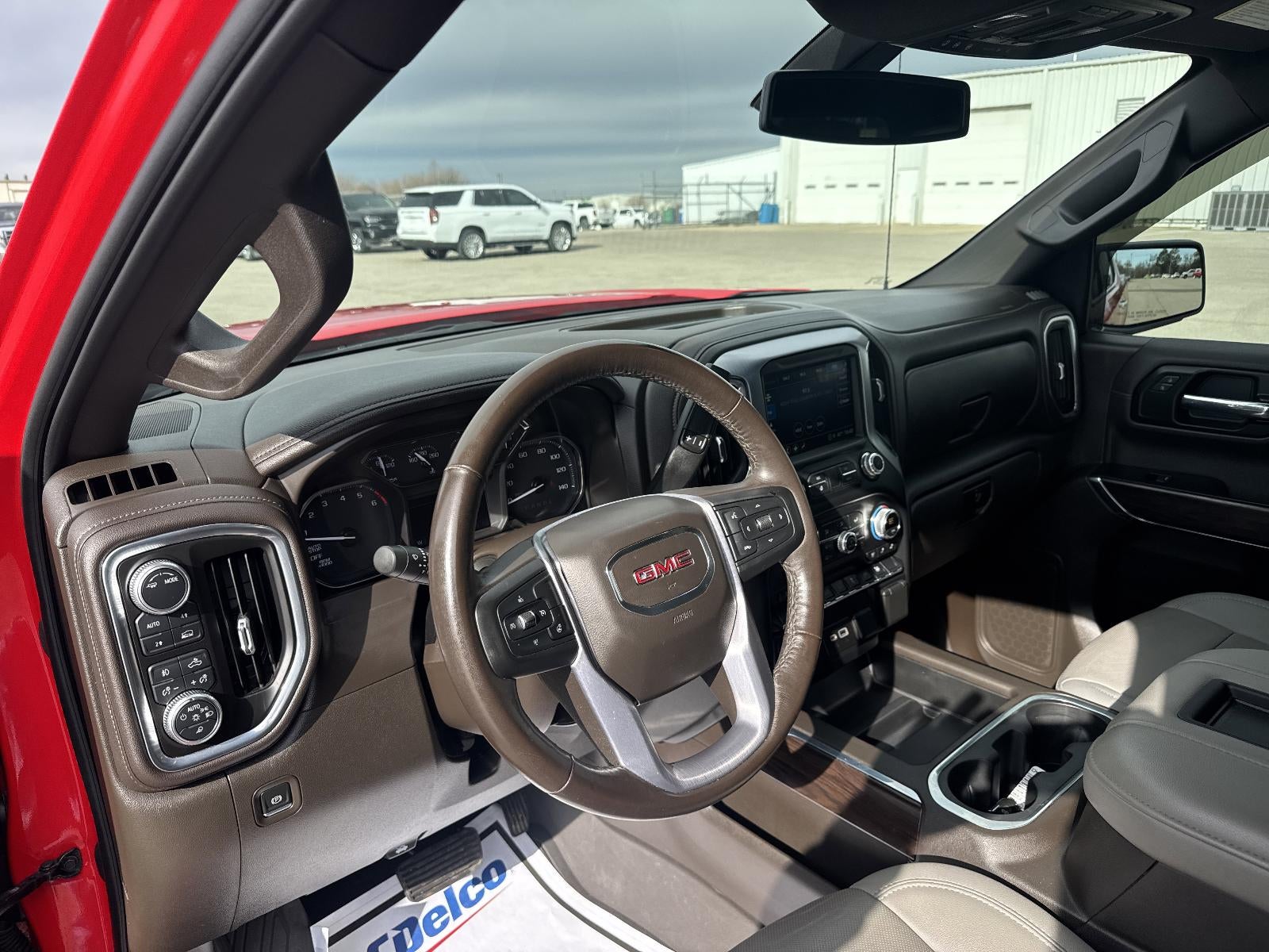 2021 GMC Sierra 1500 Crew Cab Short Box 4-Wheel Drive SLT