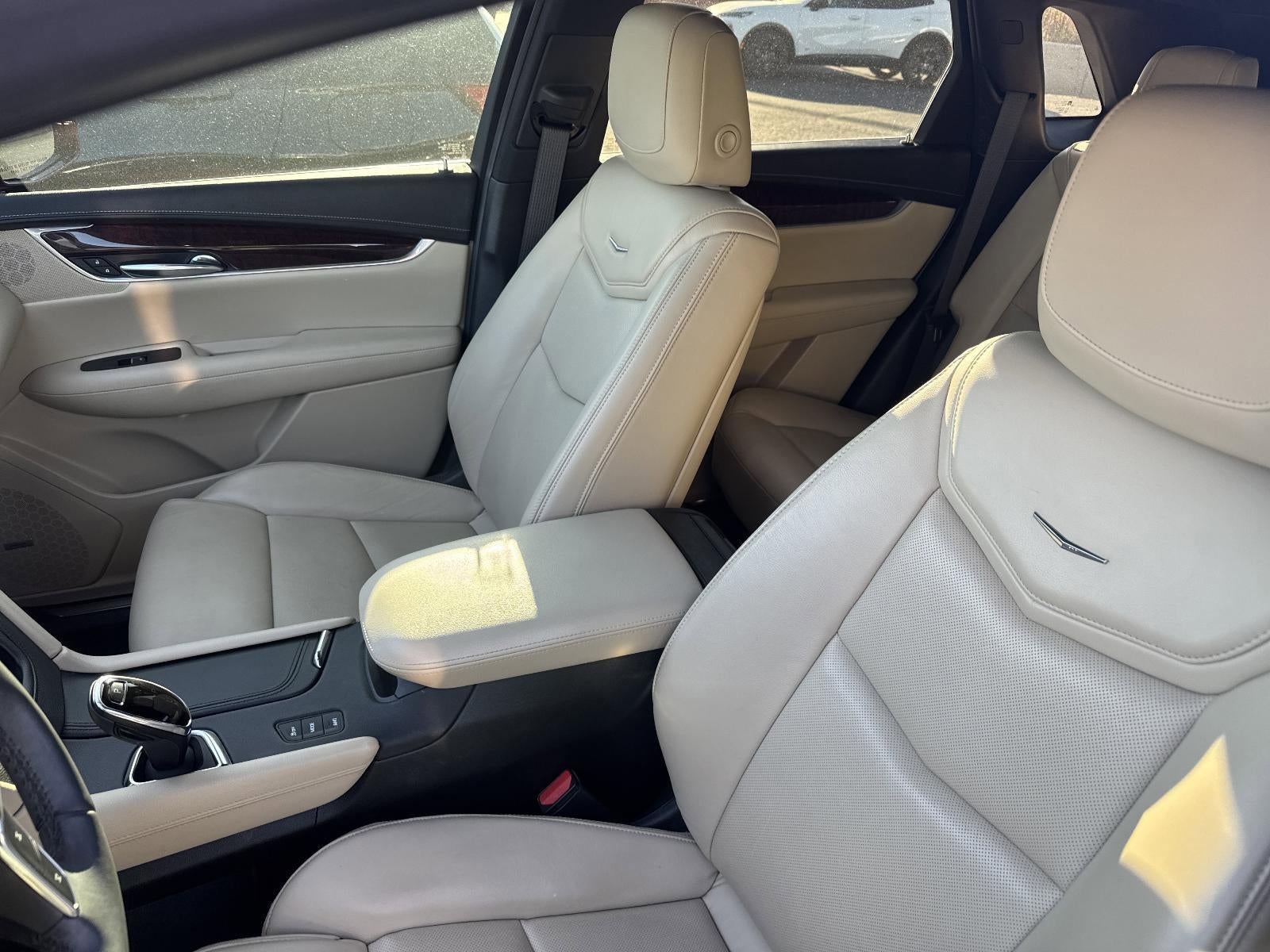 2017 Cadillac XT5 AWD 4dr Premium Luxury