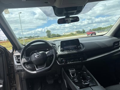 2025 Nissan Rogue AWD SV