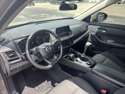 2025 Nissan Rogue AWD SV