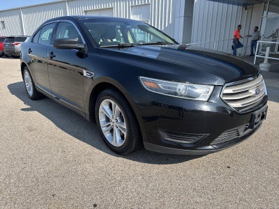 2017 Ford Taurus SE