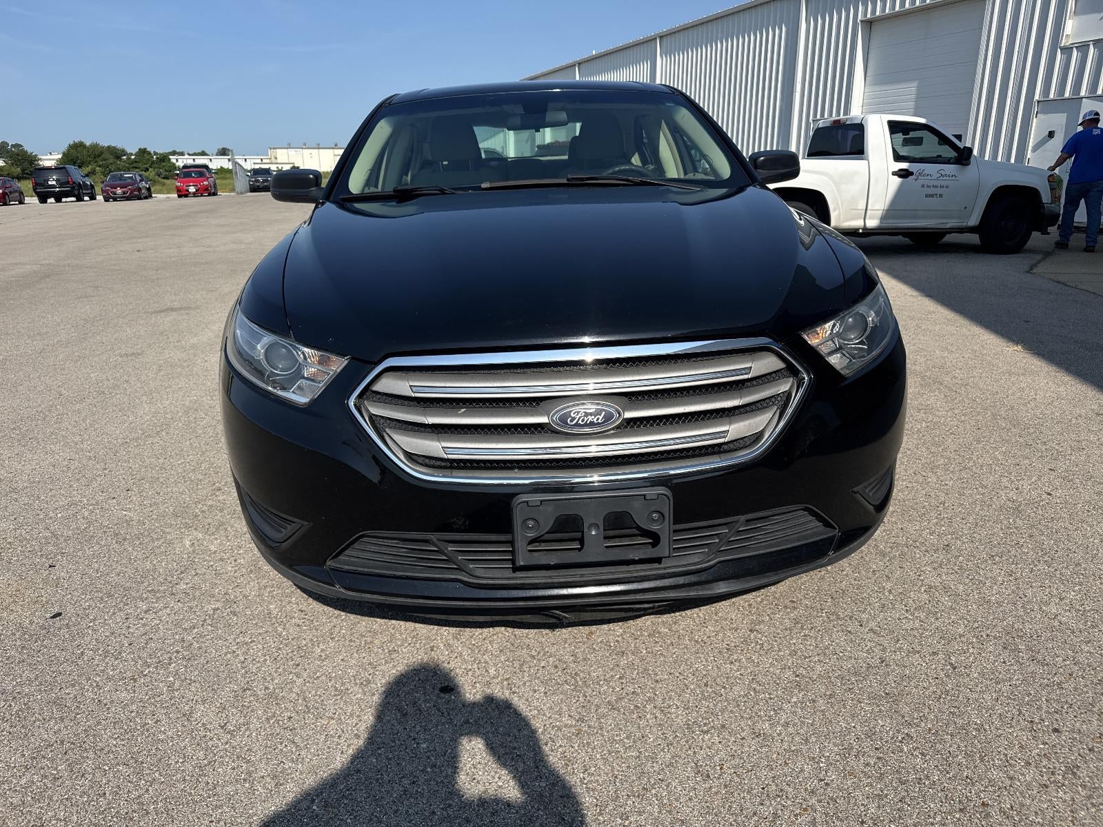 2017 Ford Taurus SE