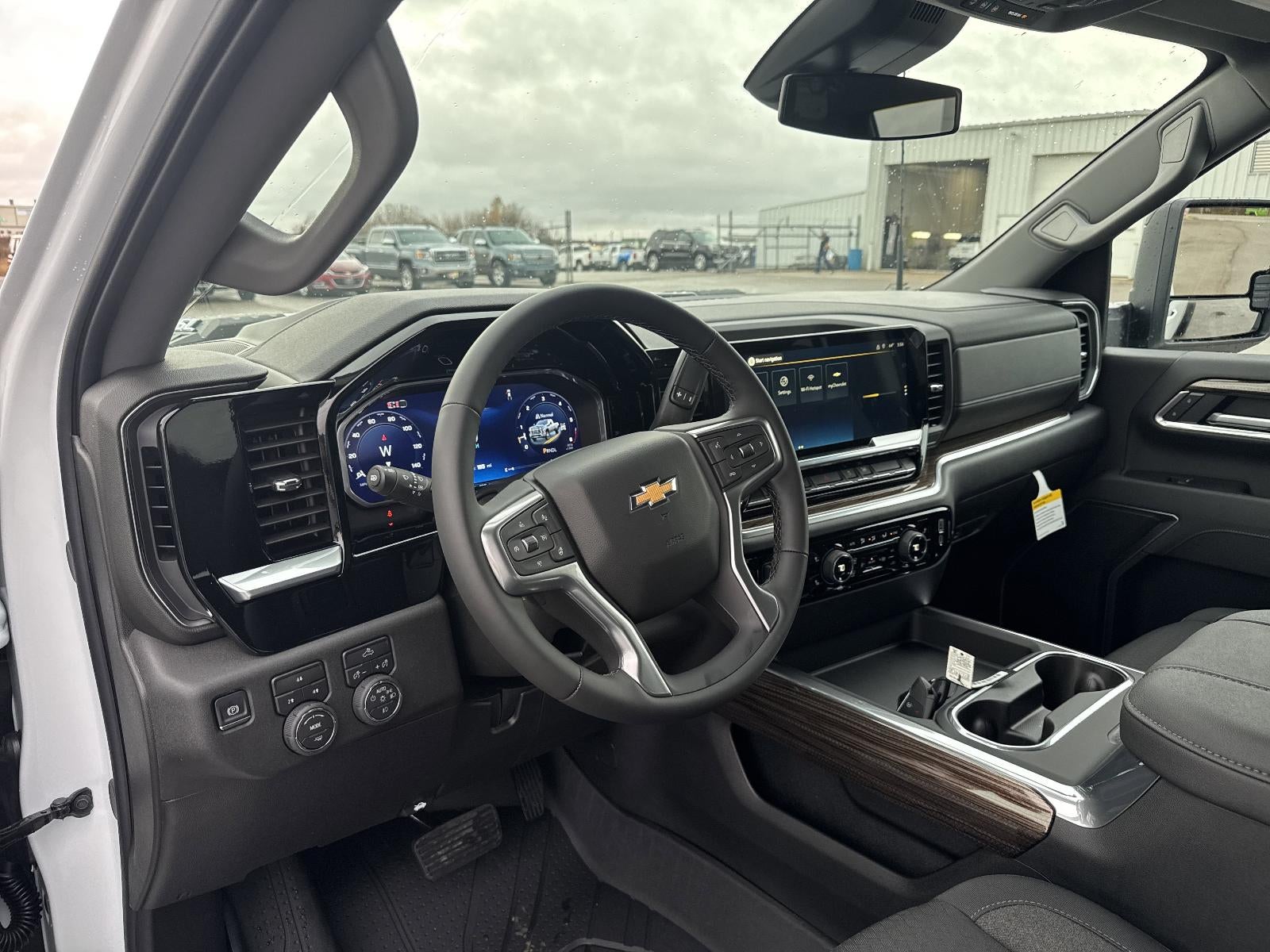 2026 Chevrolet Silverado 3500 HD Chassis Cab LT