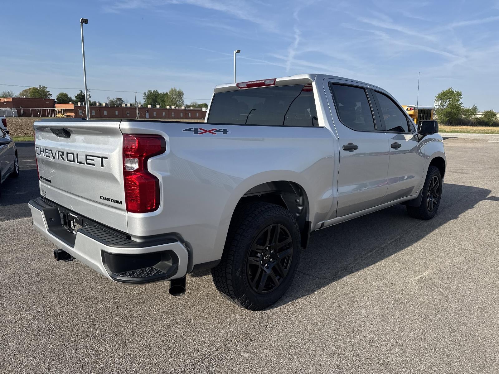 2022 Chevrolet Silverado 1500 Custom