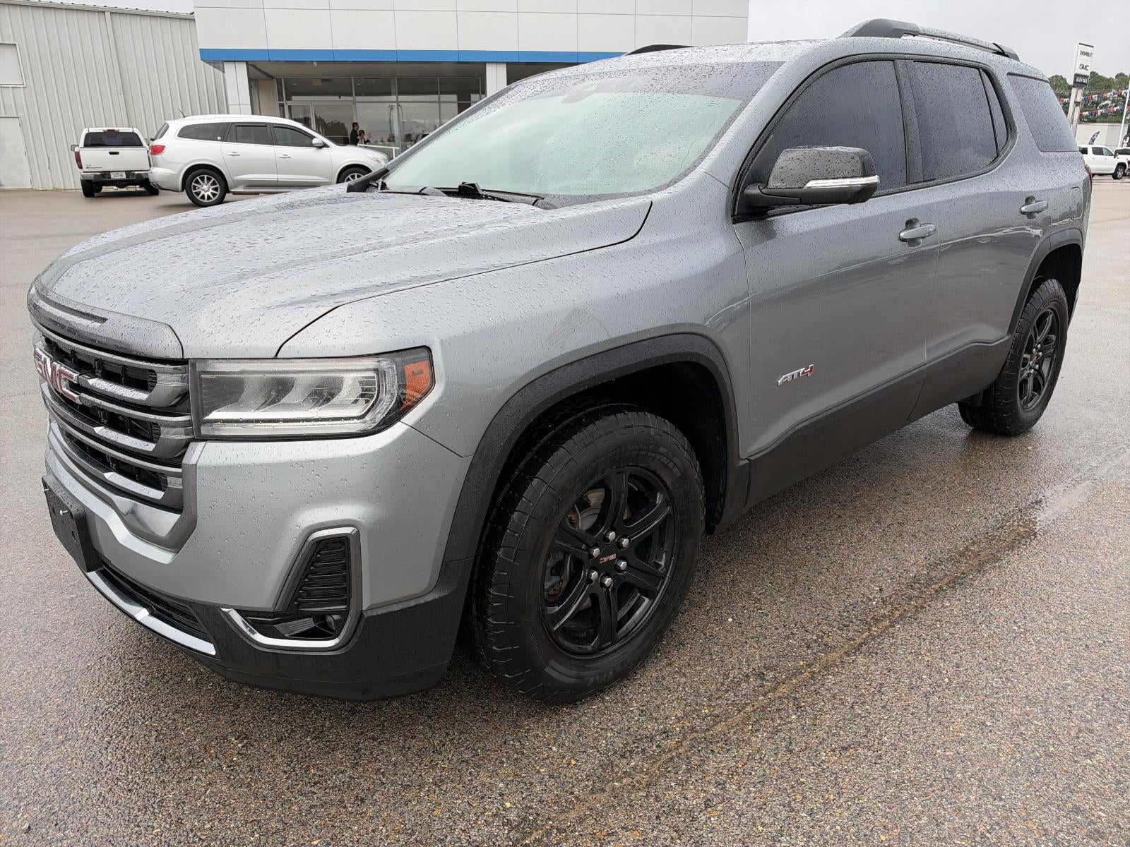 2023 GMC Acadia AT4