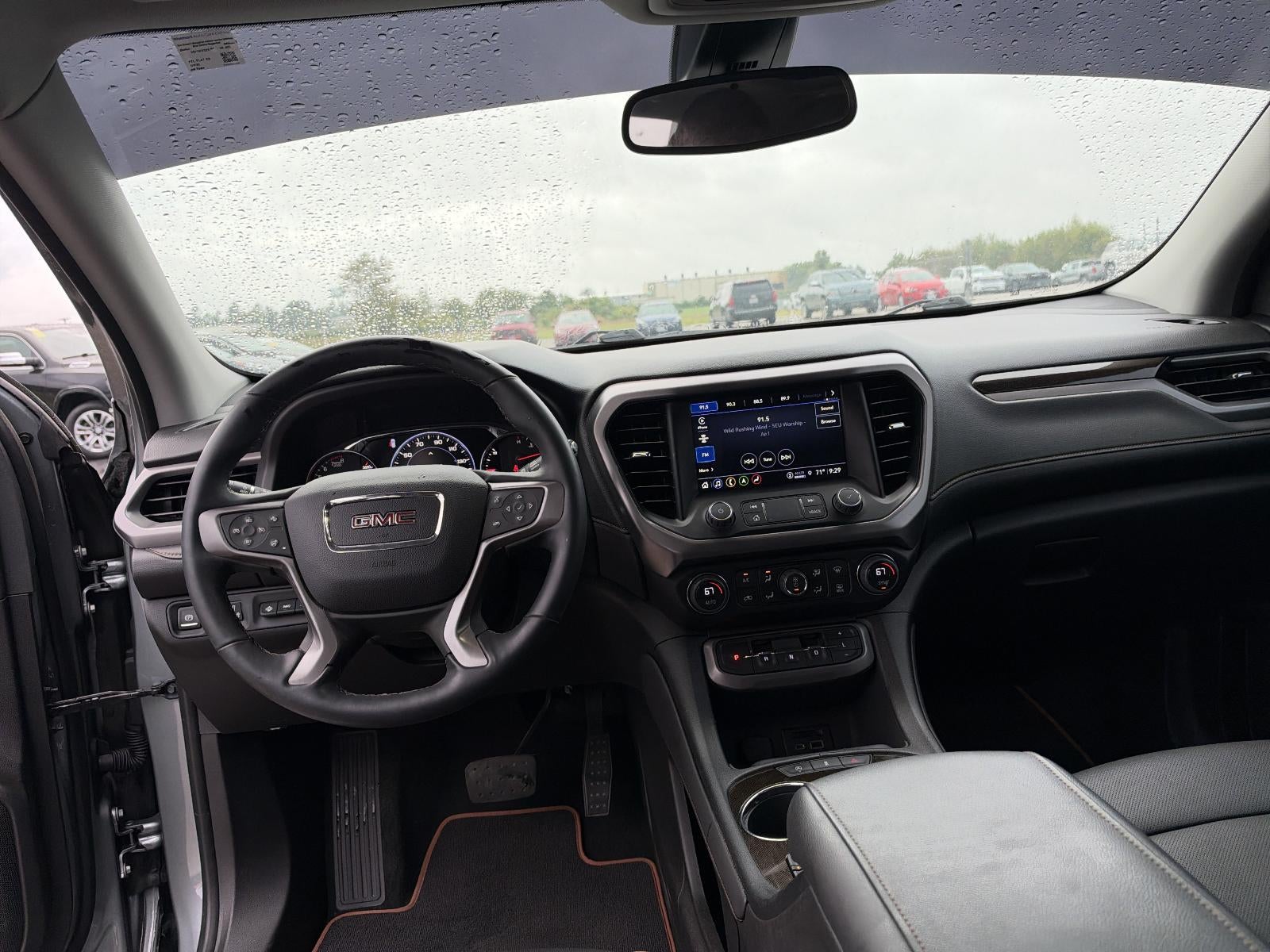 2023 GMC Acadia AT4