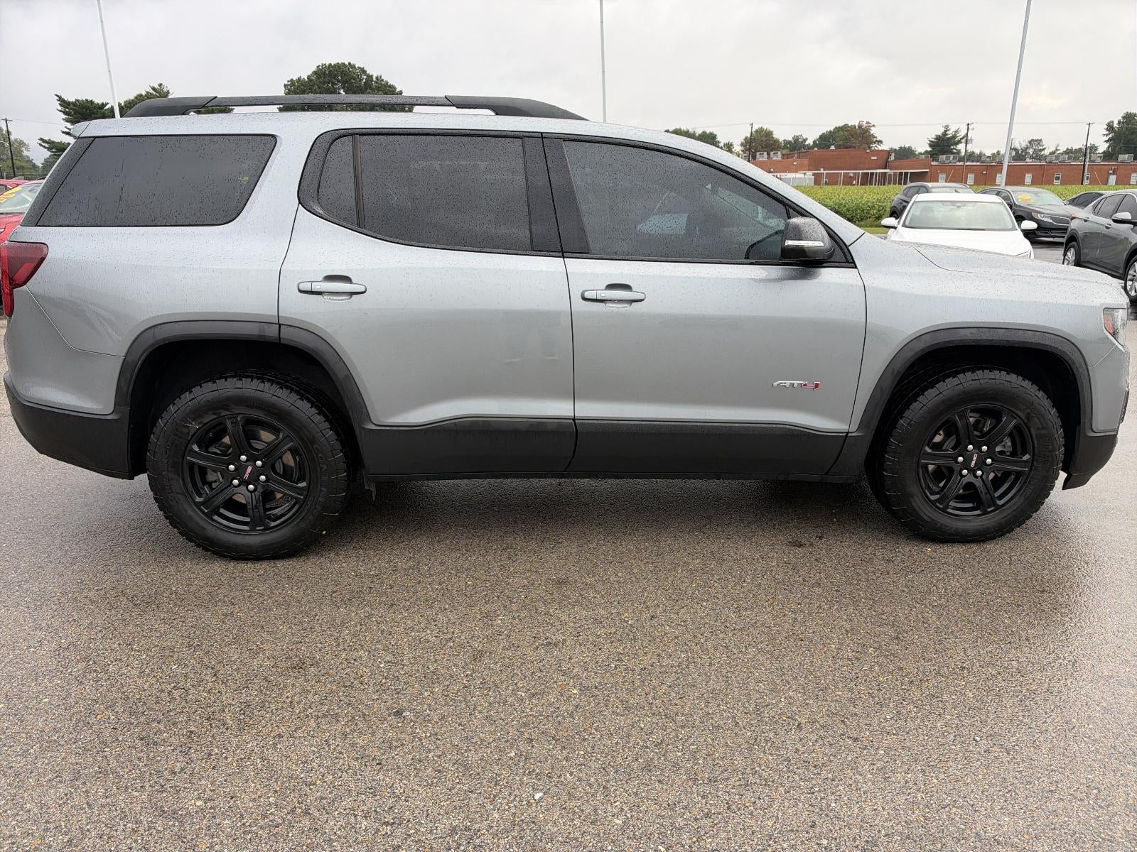 2023 GMC Acadia AT4
