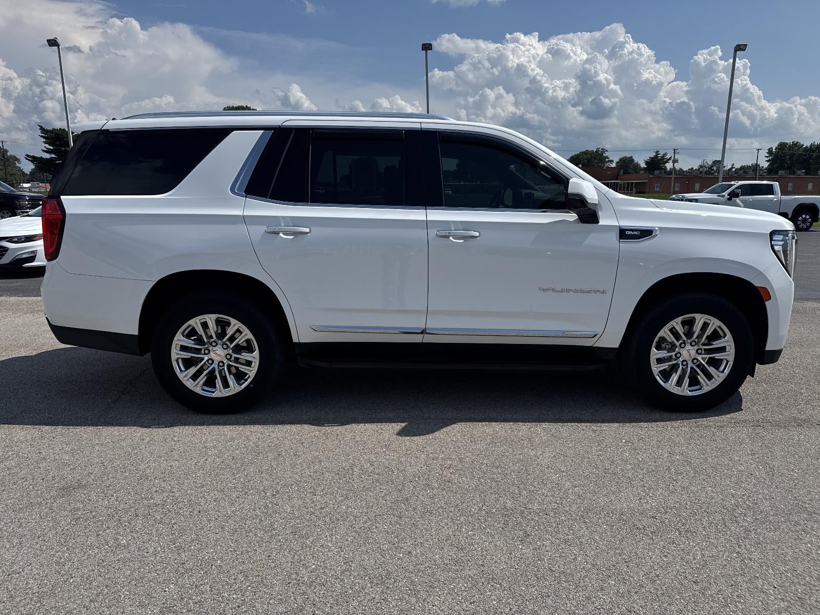 2023 GMC Yukon SLT