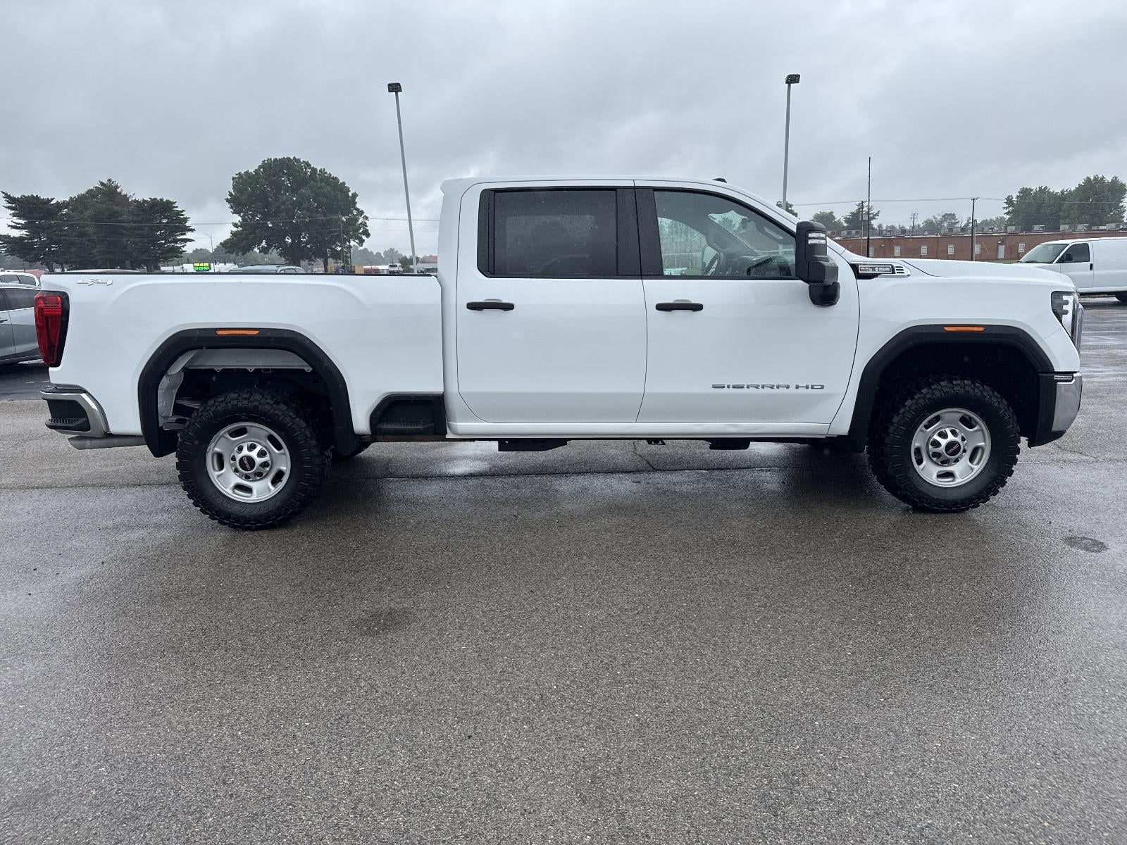 2024 GMC Sierra 2500 HD Pro