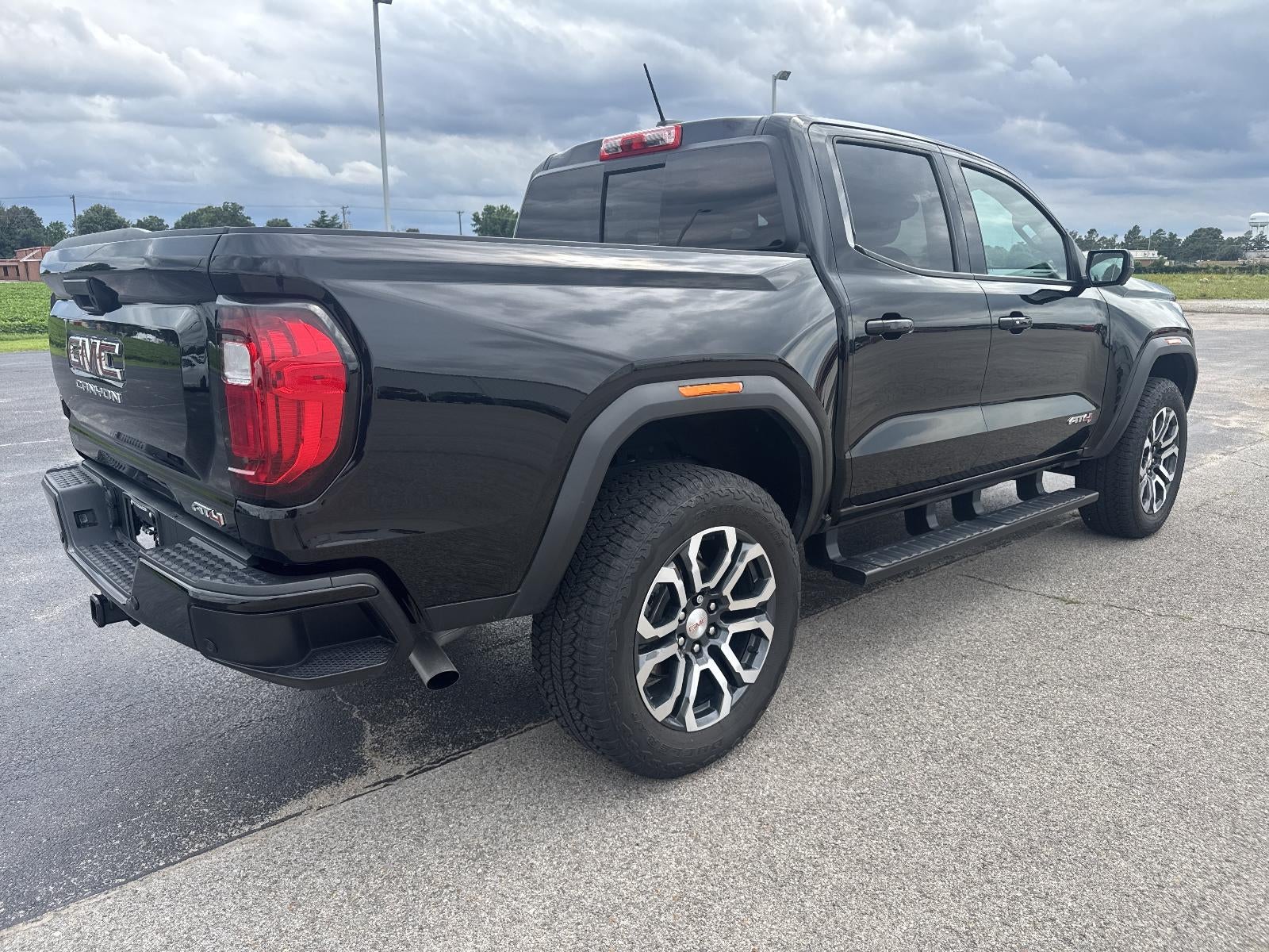 2024 GMC Canyon AT4