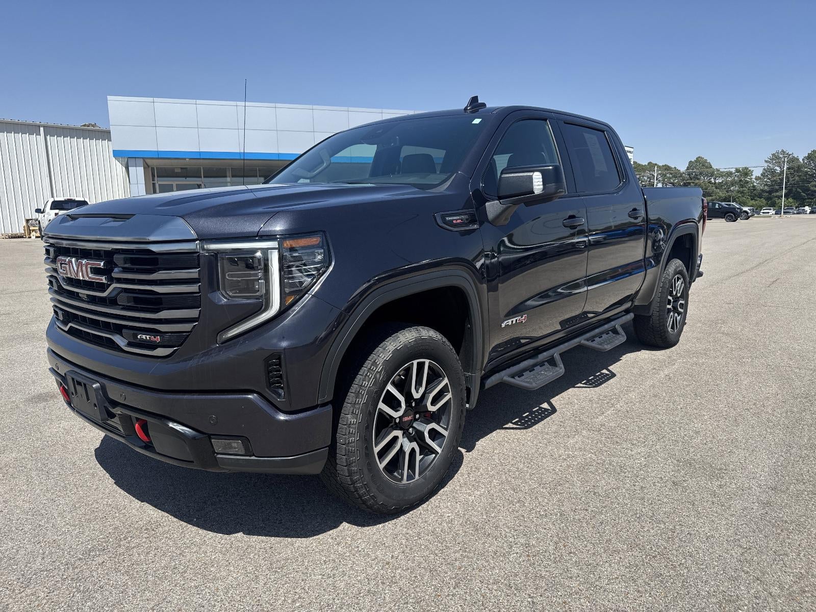 2022 GMC Sierra 4WD Crew Cab Short Box AT4's photo