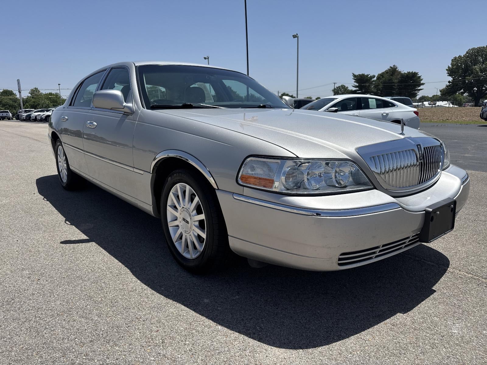 2007 Lincoln Town Car Signature