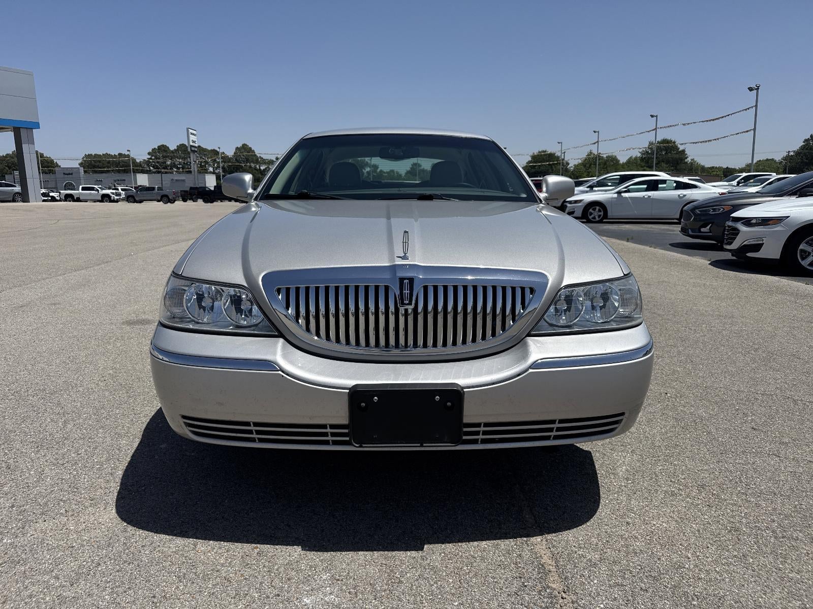 2007 Lincoln Town Car Signature