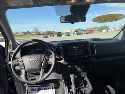 2022 Nissan Frontier SV