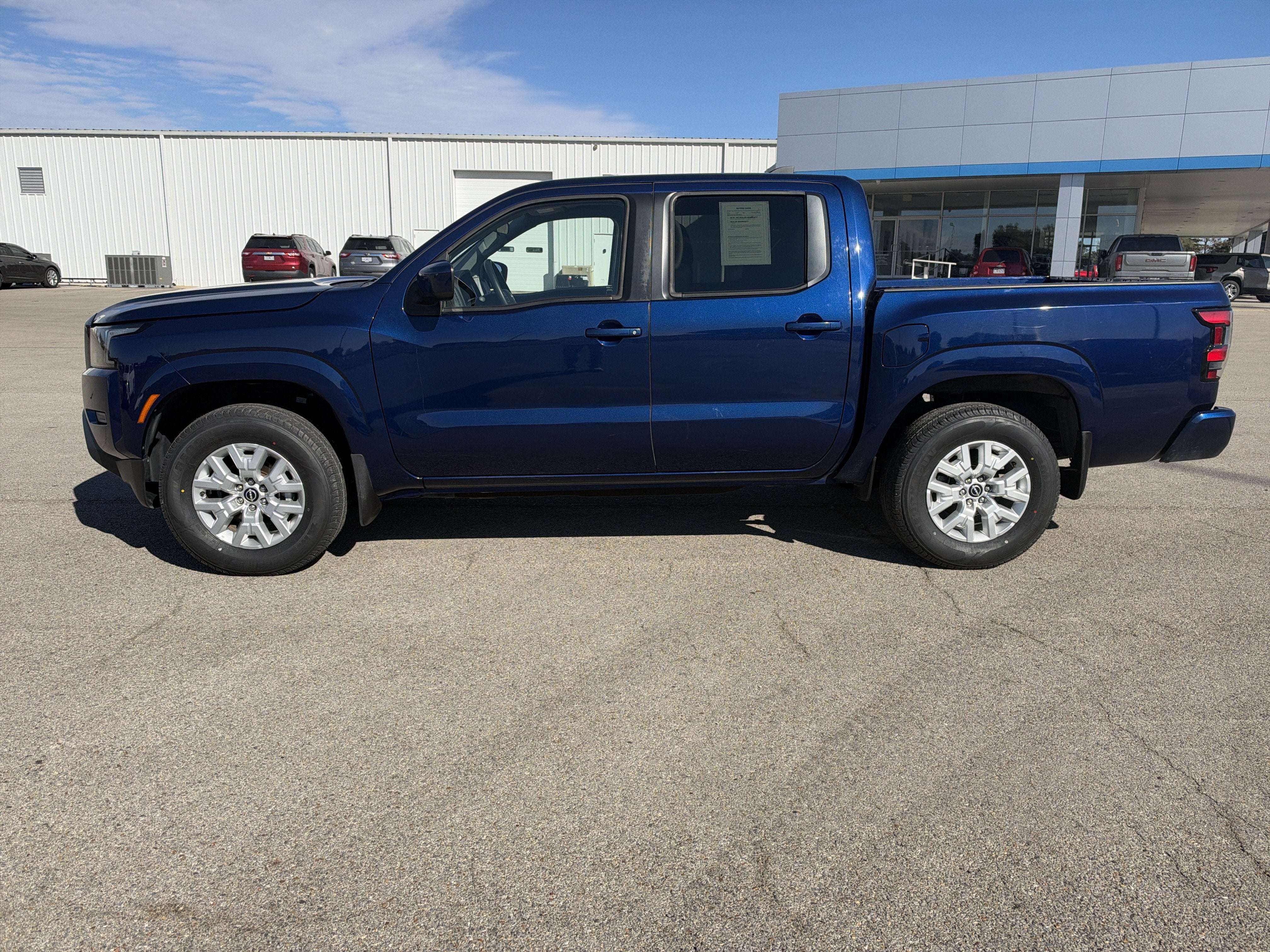 2022 Nissan Frontier SV