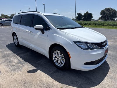 2021 Chrysler Voyager LXI