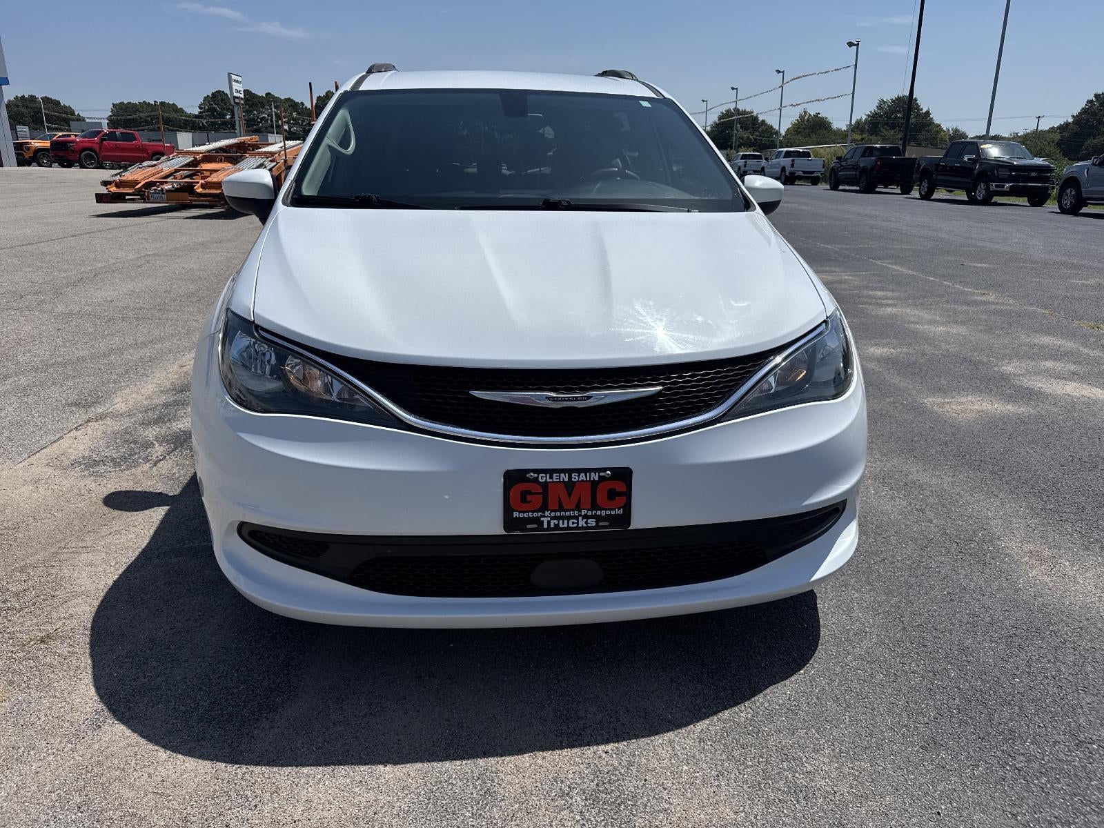 2021 Chrysler Voyager LXI