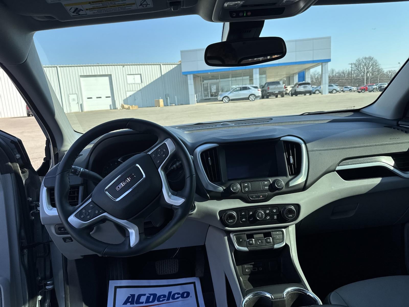 2023 GMC Terrain SLT