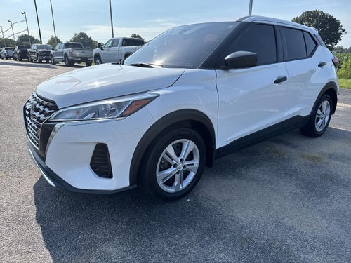 2023 Nissan Kicks S